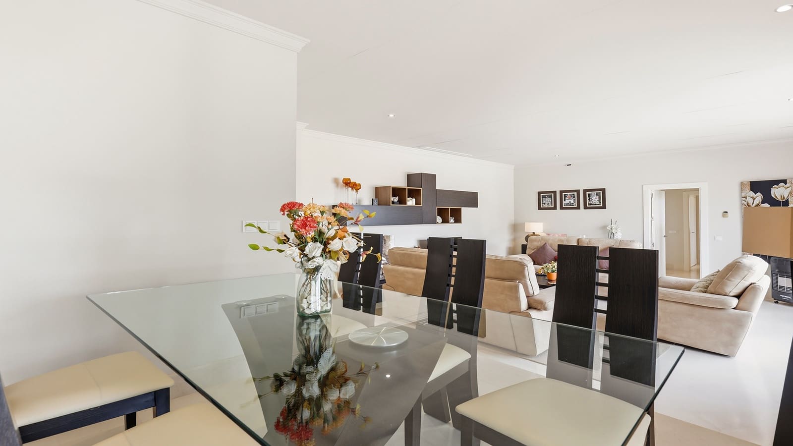 3 bedroom Apartment for sale in Casares with pool garage - € 595,000 (Ref: 9927032)
