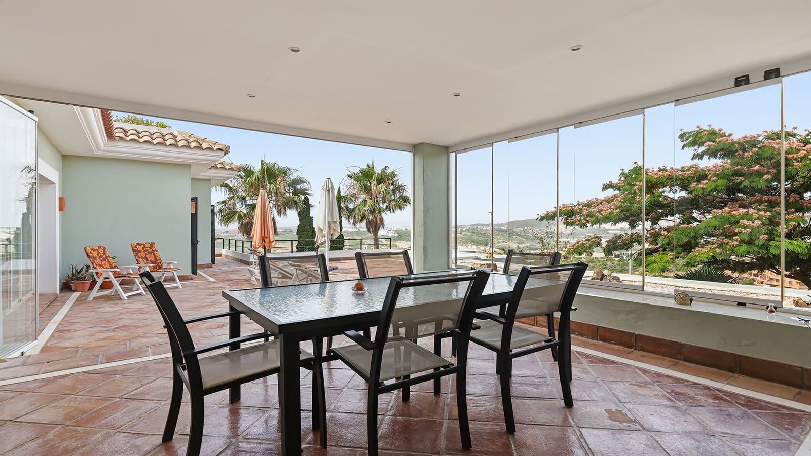 3 bedroom Apartment for sale in Casares with pool garage - € 595,000 (Ref: 9927032)