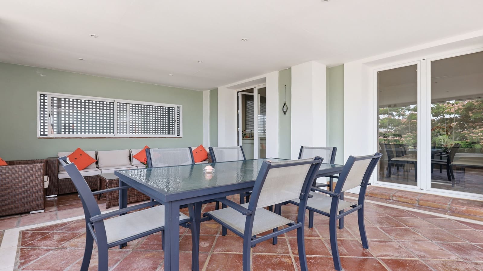 3 bedroom Apartment for sale in Casares with pool garage - € 595,000 (Ref: 9927032)
