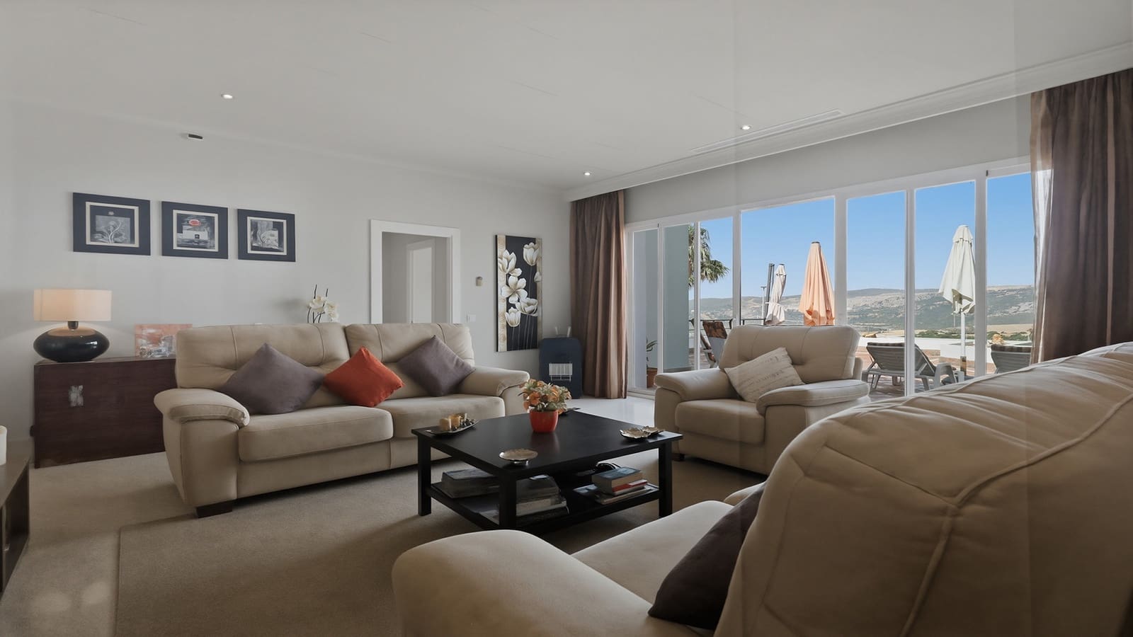 3 bedroom Apartment for sale in Casares with pool garage - € 595,000 (Ref: 9927032)