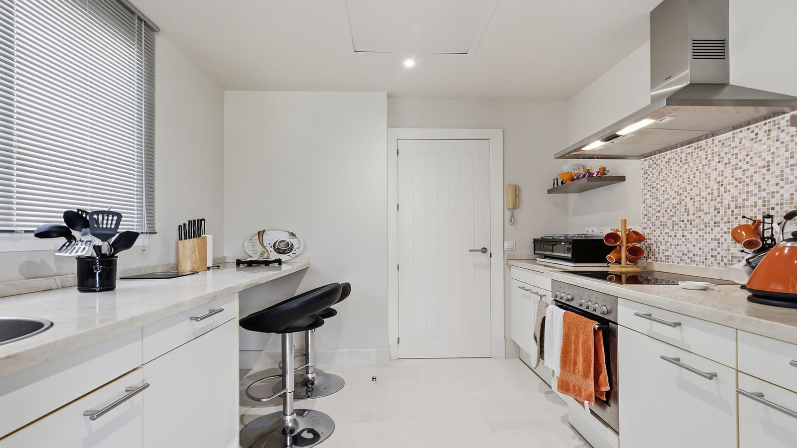 3 bedroom Apartment for sale in Casares with pool garage - € 595,000 (Ref: 9927032)