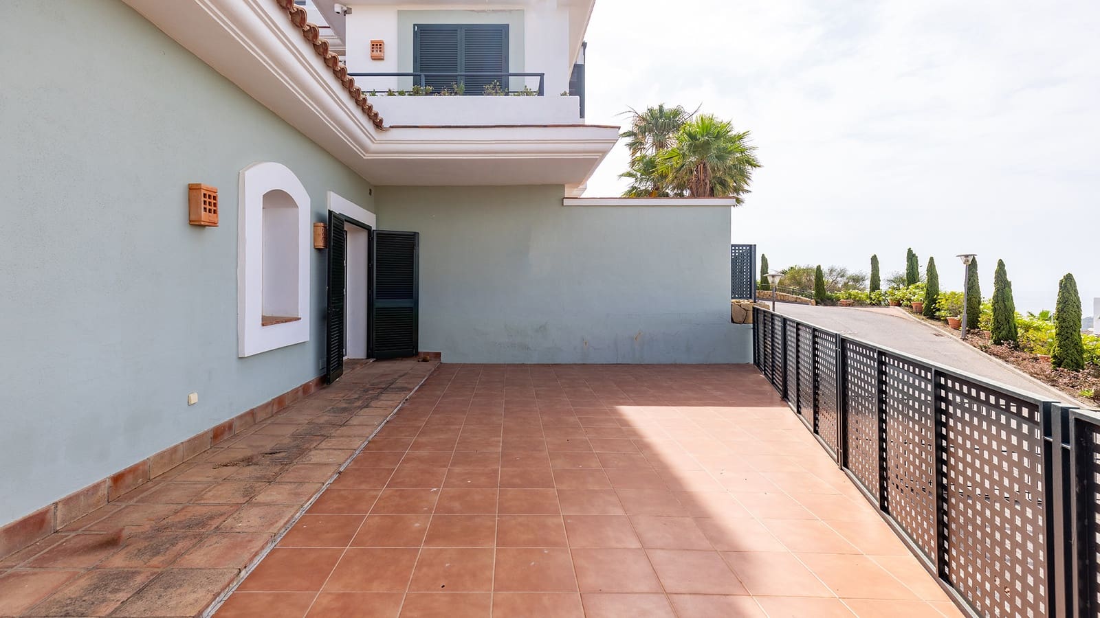 3 bedroom Apartment for sale in Casares with pool garage - € 595,000 (Ref: 9927032)