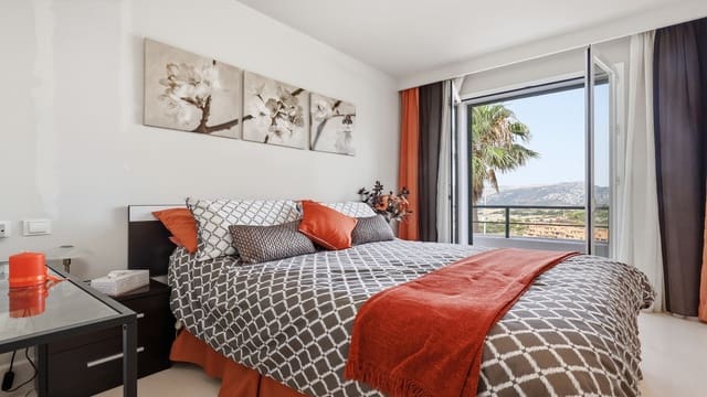 3 soverom Leilighet til salgs i Casares med svømmebasseng garasje - € 595 000 (Ref: 9927032)