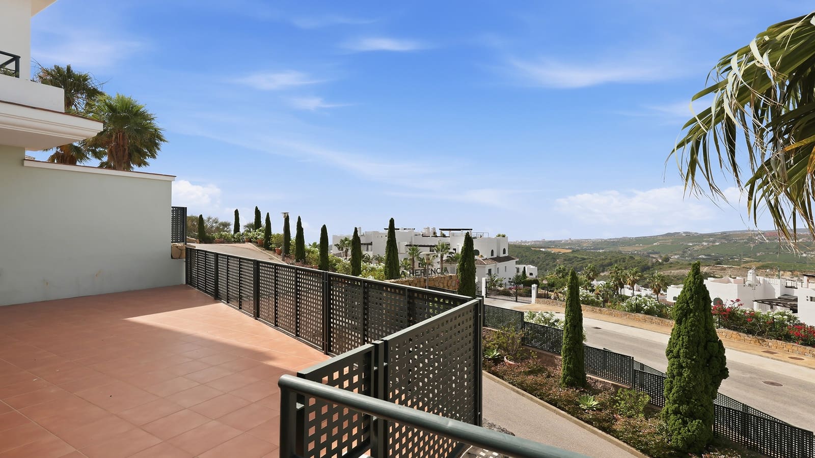 3 bedroom Apartment for sale in Casares with pool garage - € 595,000 (Ref: 9927032)