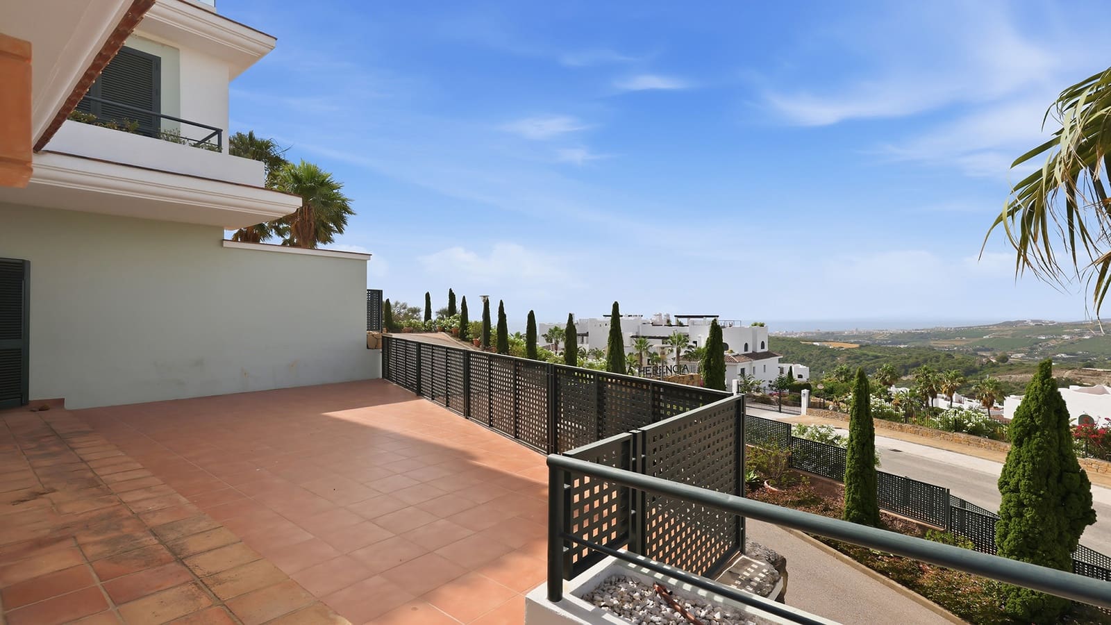 3 bedroom Apartment for sale in Casares with pool garage - € 595,000 (Ref: 9927032)
