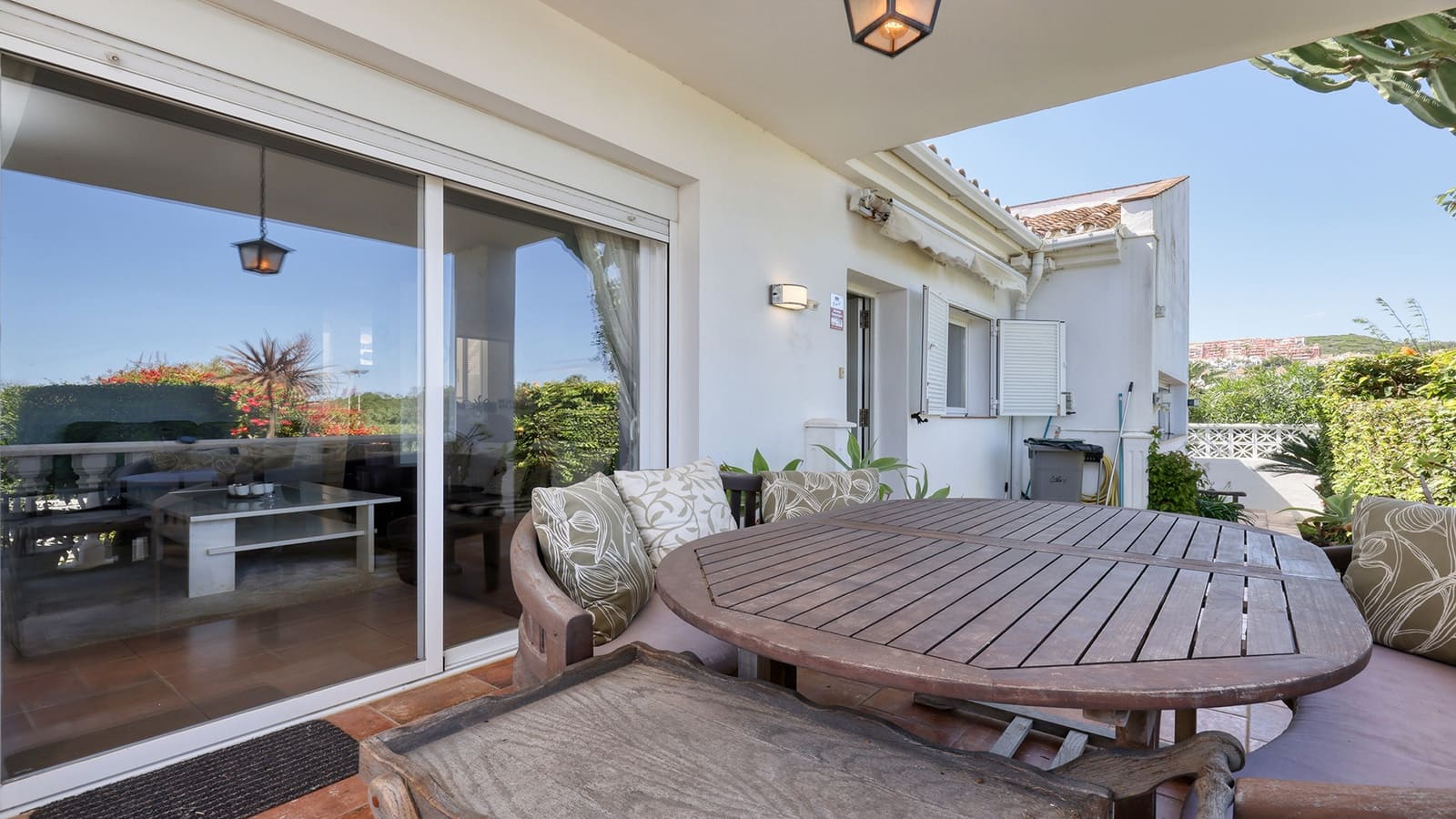 4 slaapkamer Villa te koop in Manilva met zwembad garage - € 650.000 (Ref: 9939603)