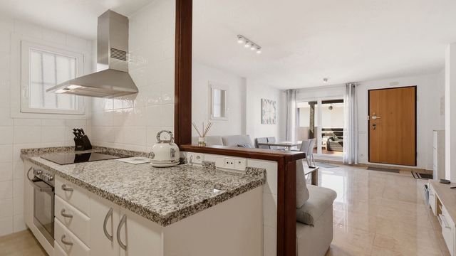 2 quarto Apartamento para venda em Manilva com piscina - 275 000 € (Ref: 9947503)