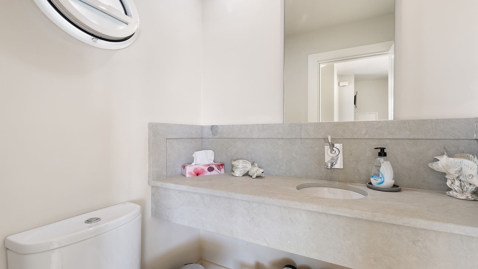 3 slaapkamer Penthouse te koop in Casares met zwembad garage - € 630.000 (Ref: 9953914)