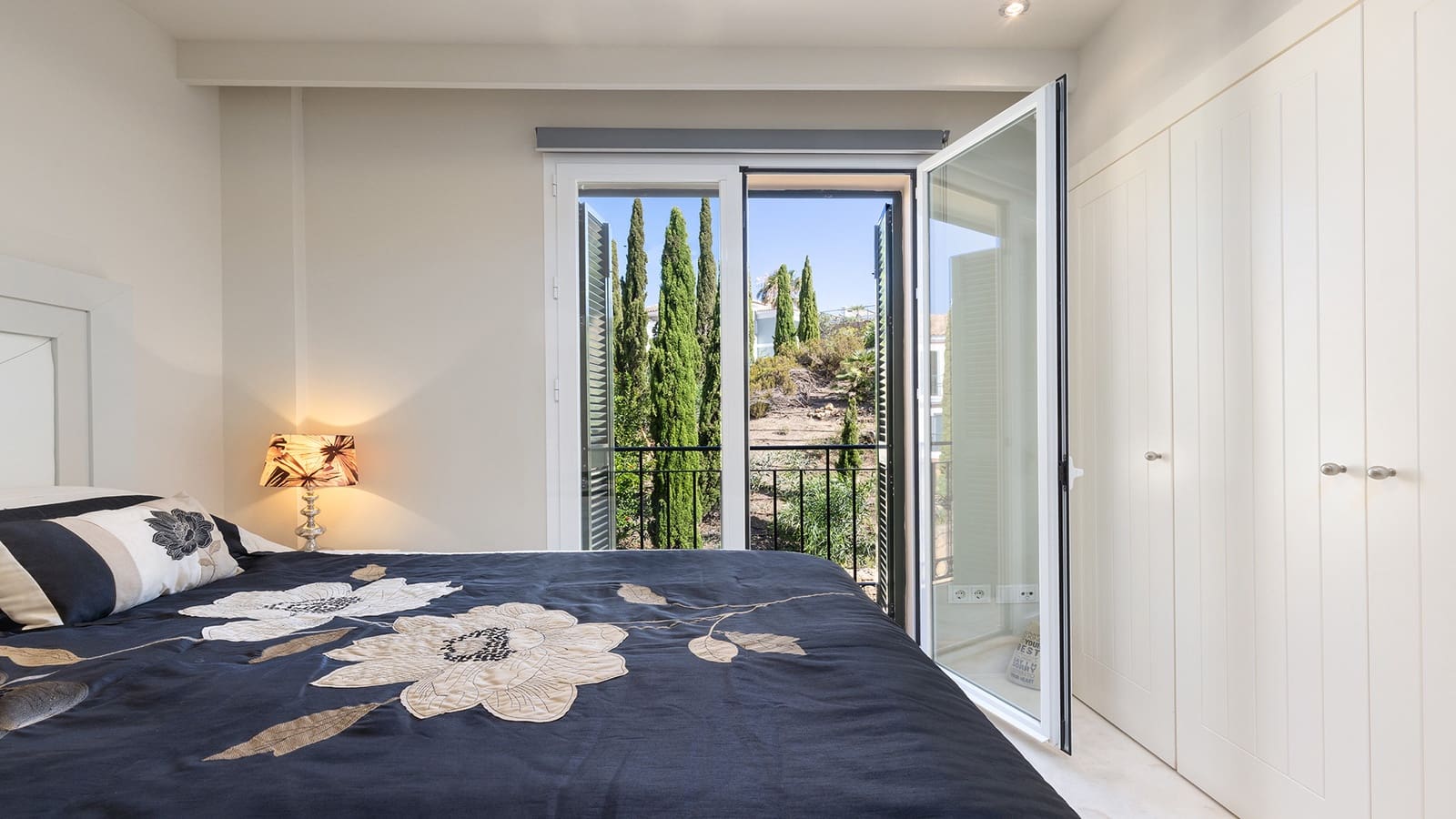 3 slaapkamer Penthouse te koop in Casares met zwembad garage - € 630.000 (Ref: 9953914)