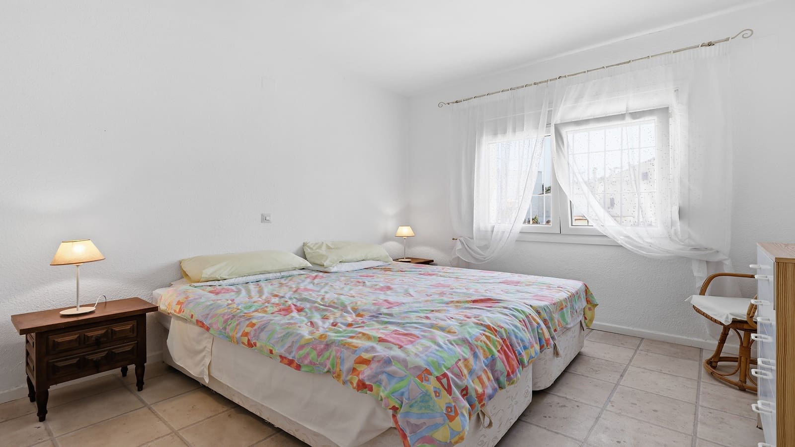Chalet de 3 habitaciones en Manilva en venta con piscina garaje - 380.000 € (Ref: 9957627)