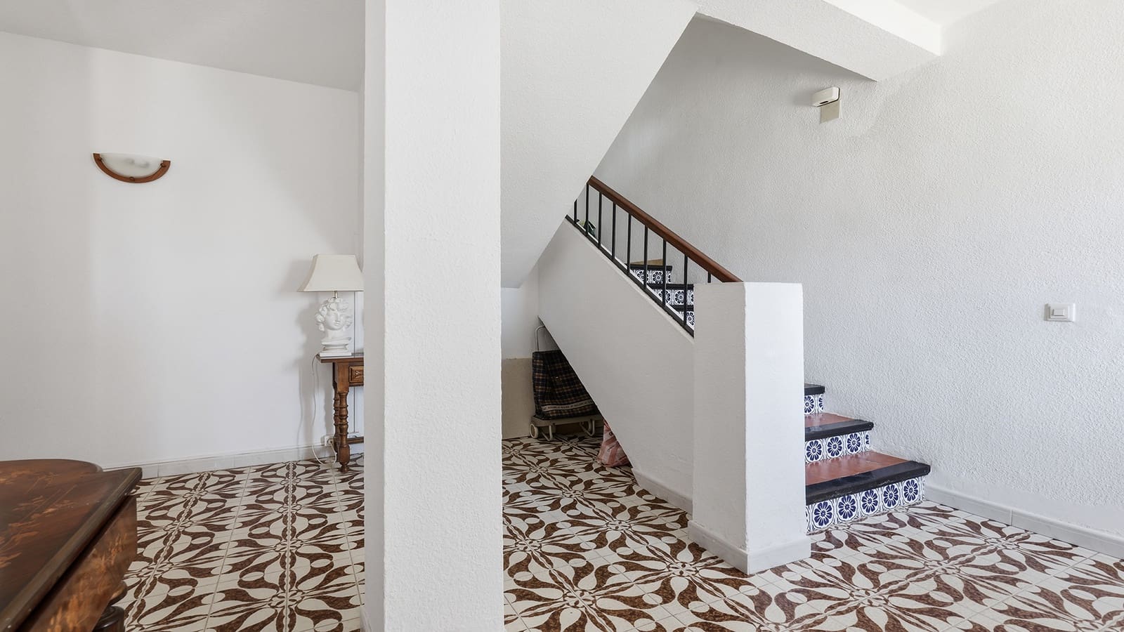 Chalet de 3 habitaciones en Manilva en venta con piscina garaje - 380.000 € (Ref: 9957627)