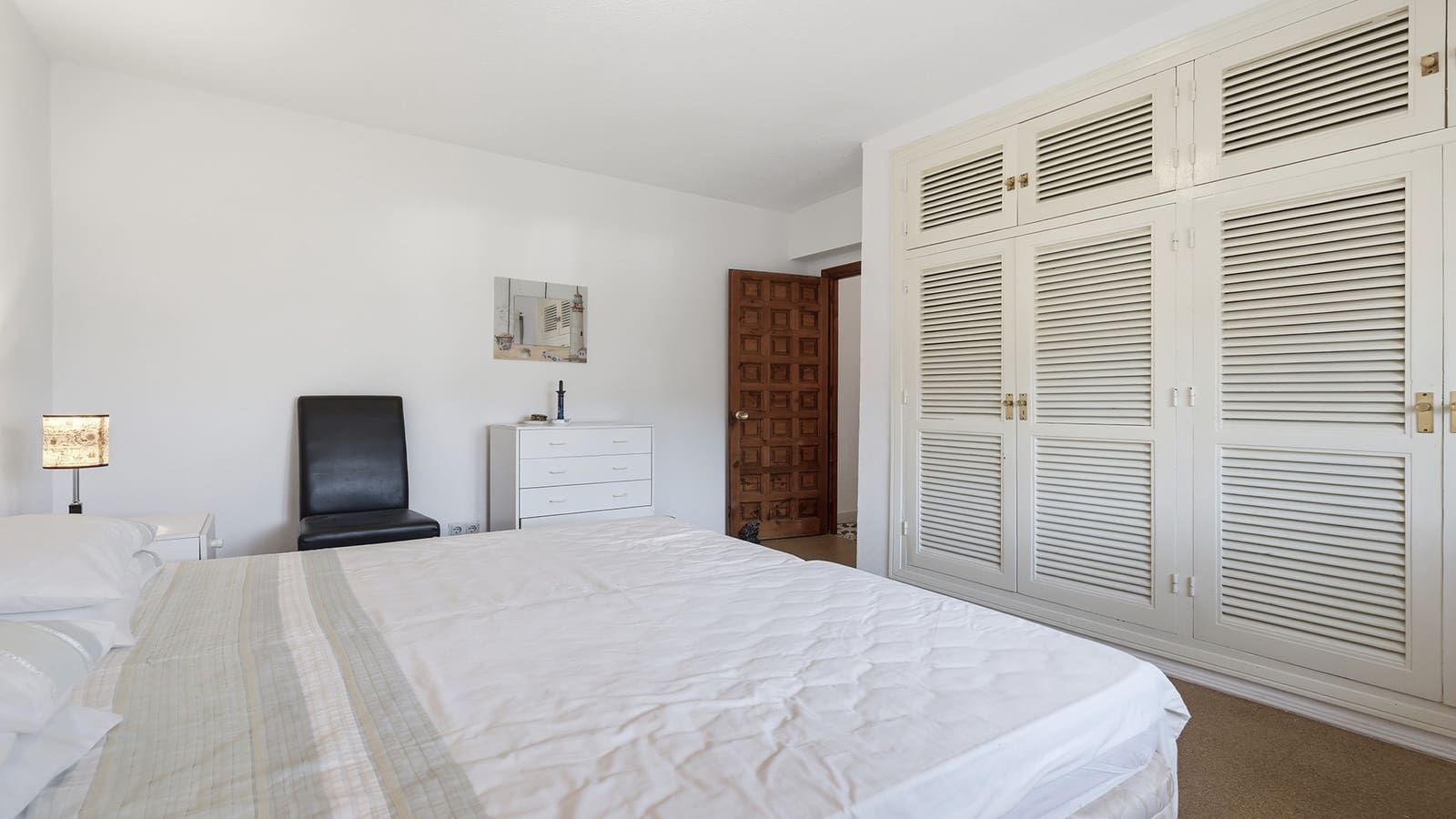 Chalet de 3 habitaciones en Manilva en venta con piscina garaje - 380.000 € (Ref: 9957627)