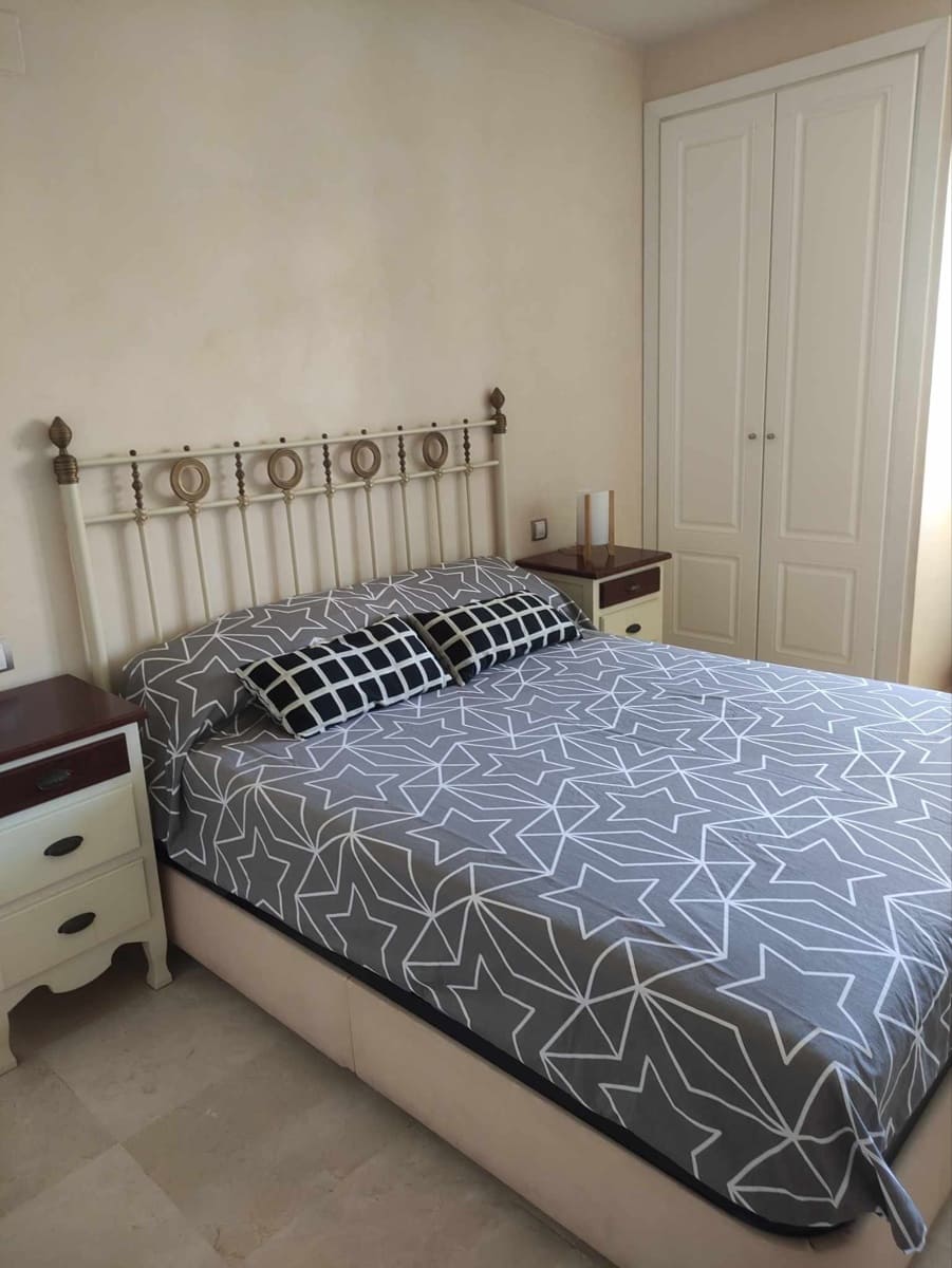 1 bedroom Apartment for sale in San Luis de Sabinillas with pool garage - € 275,000 (Ref: 9959412)