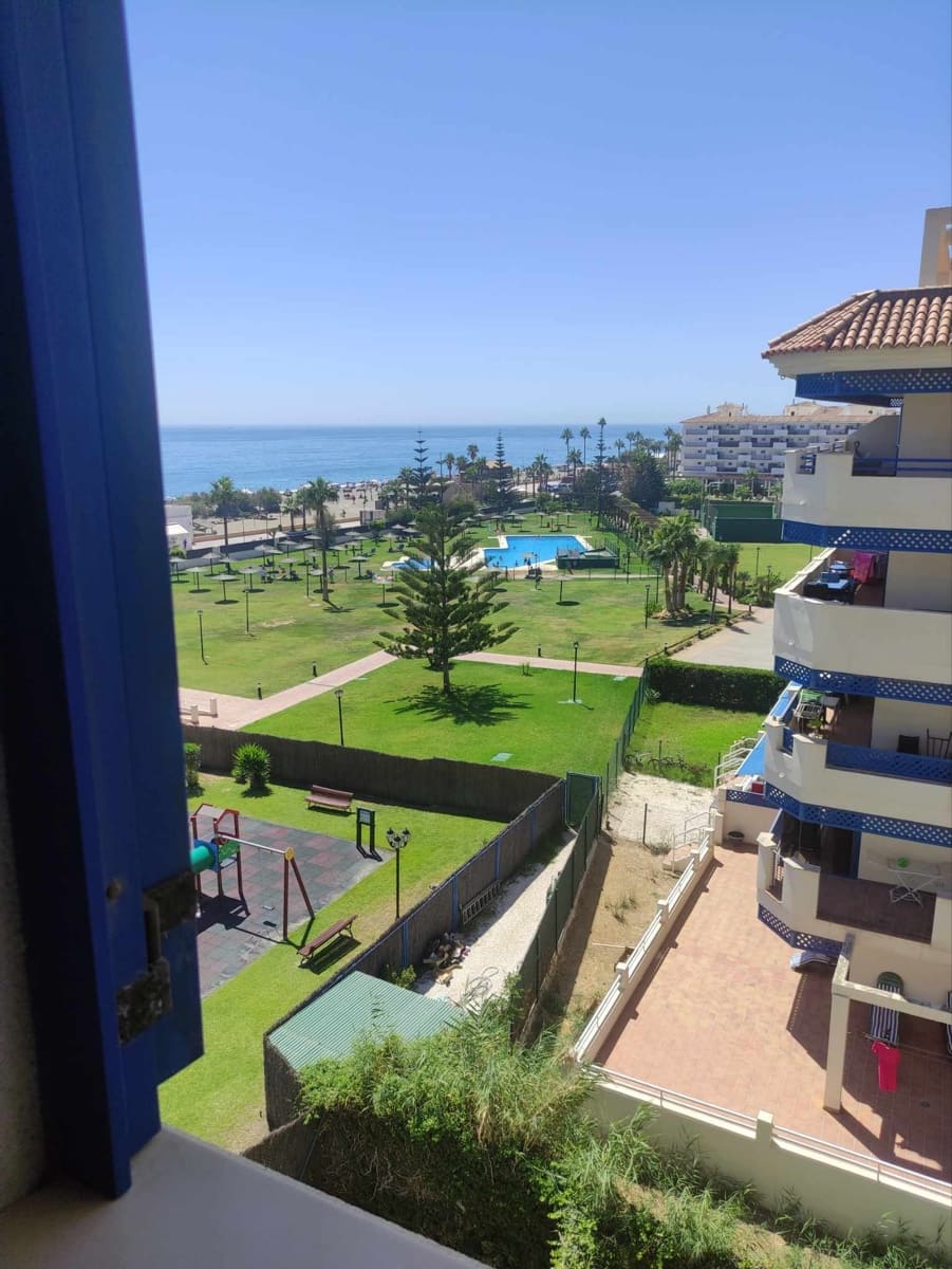 1 bedroom Apartment for sale in San Luis de Sabinillas with pool garage - € 275,000 (Ref: 9959412)
