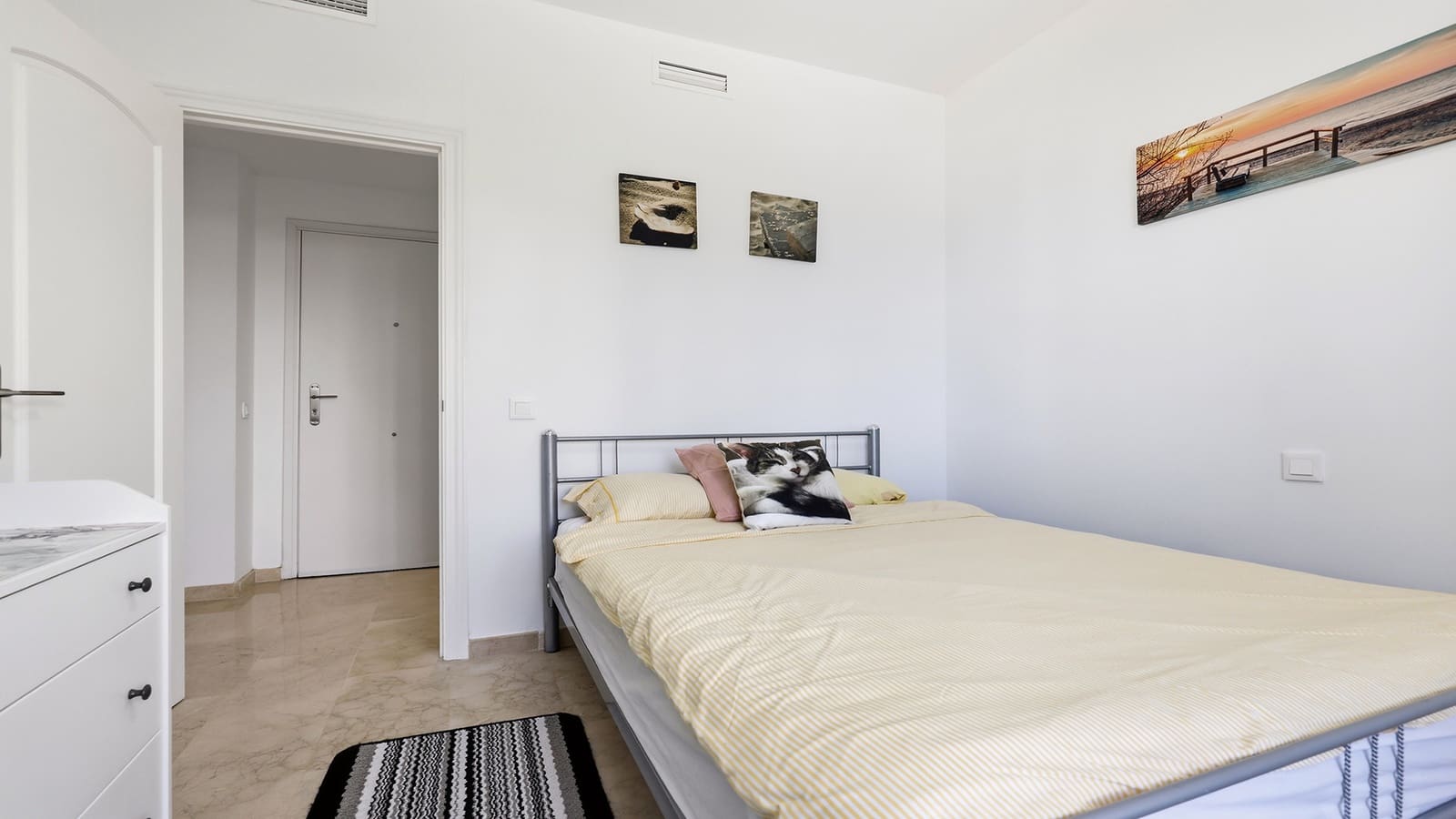 Apartamento de 3 habitaciones en Manilva en venta con piscina - 265.000 € (Ref: 9970301)