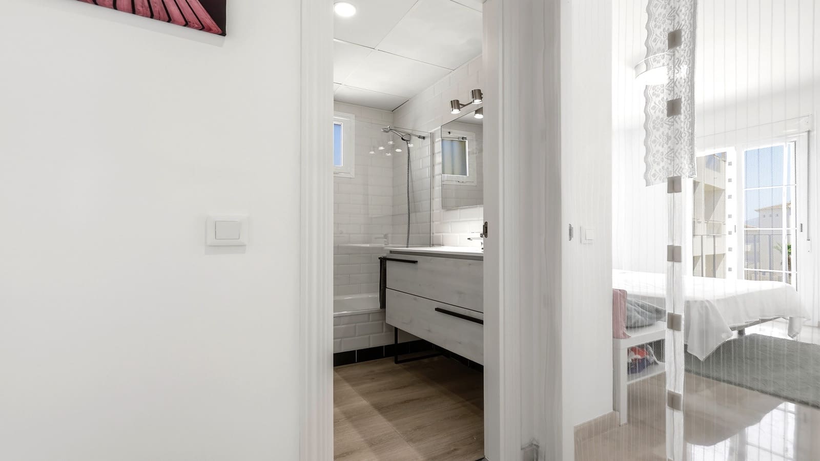 Apartamento de 3 habitaciones en Manilva en venta con piscina - 265.000 € (Ref: 9970301)