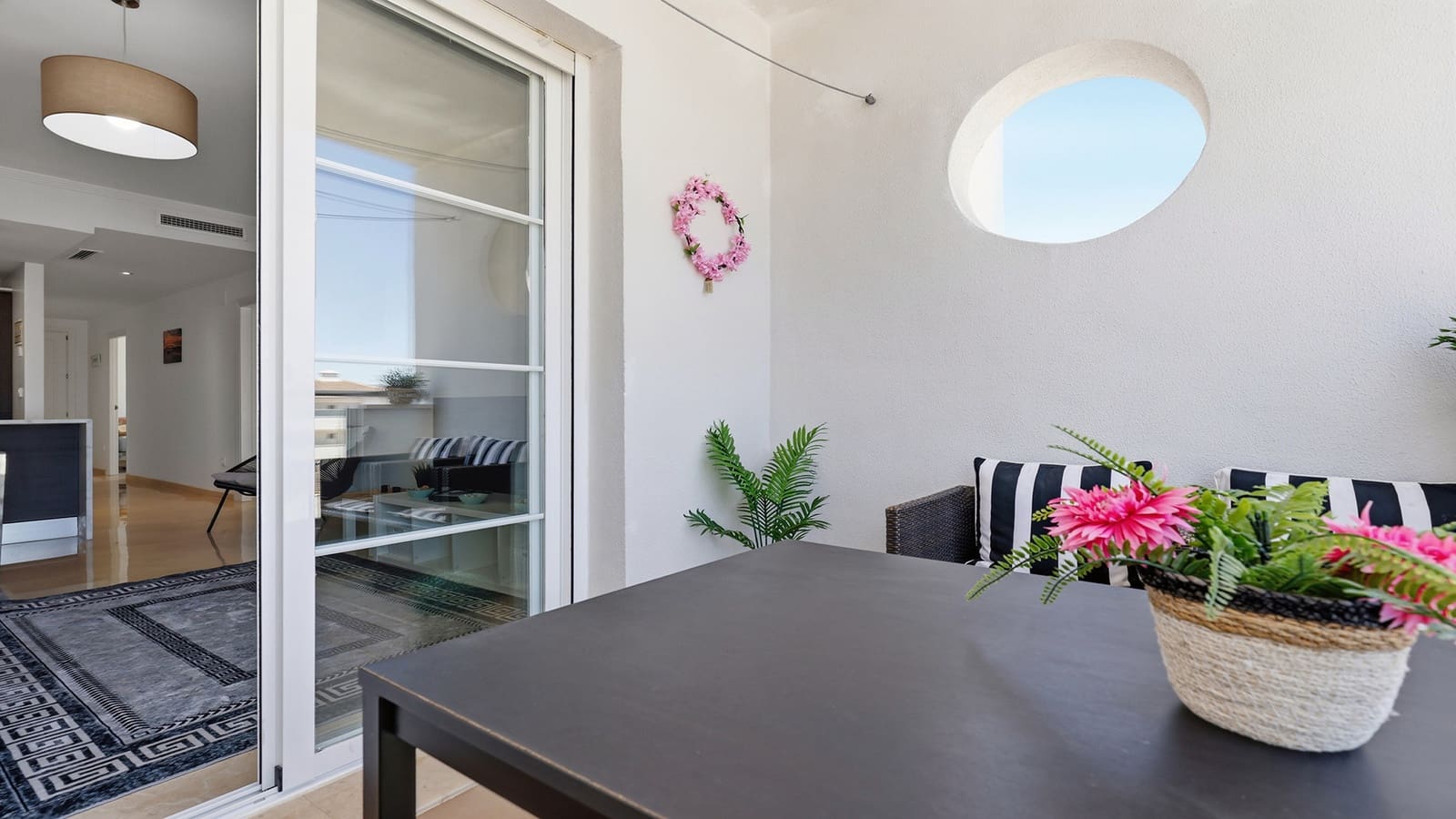 Apartamento de 3 habitaciones en Manilva en venta con piscina - 265.000 € (Ref: 9970301)