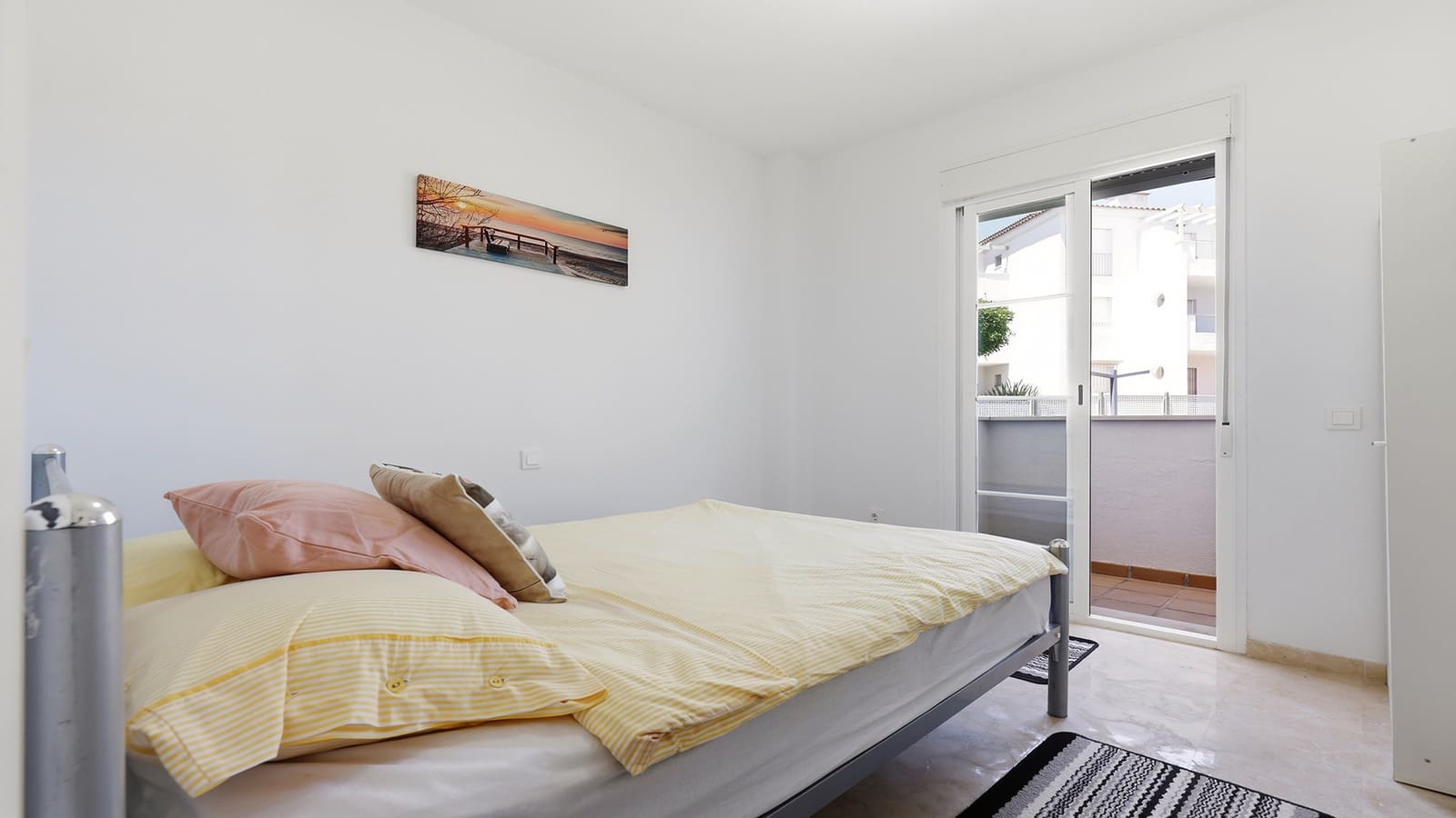 Apartamento de 3 habitaciones en Manilva en venta con piscina - 265.000 € (Ref: 9970301)