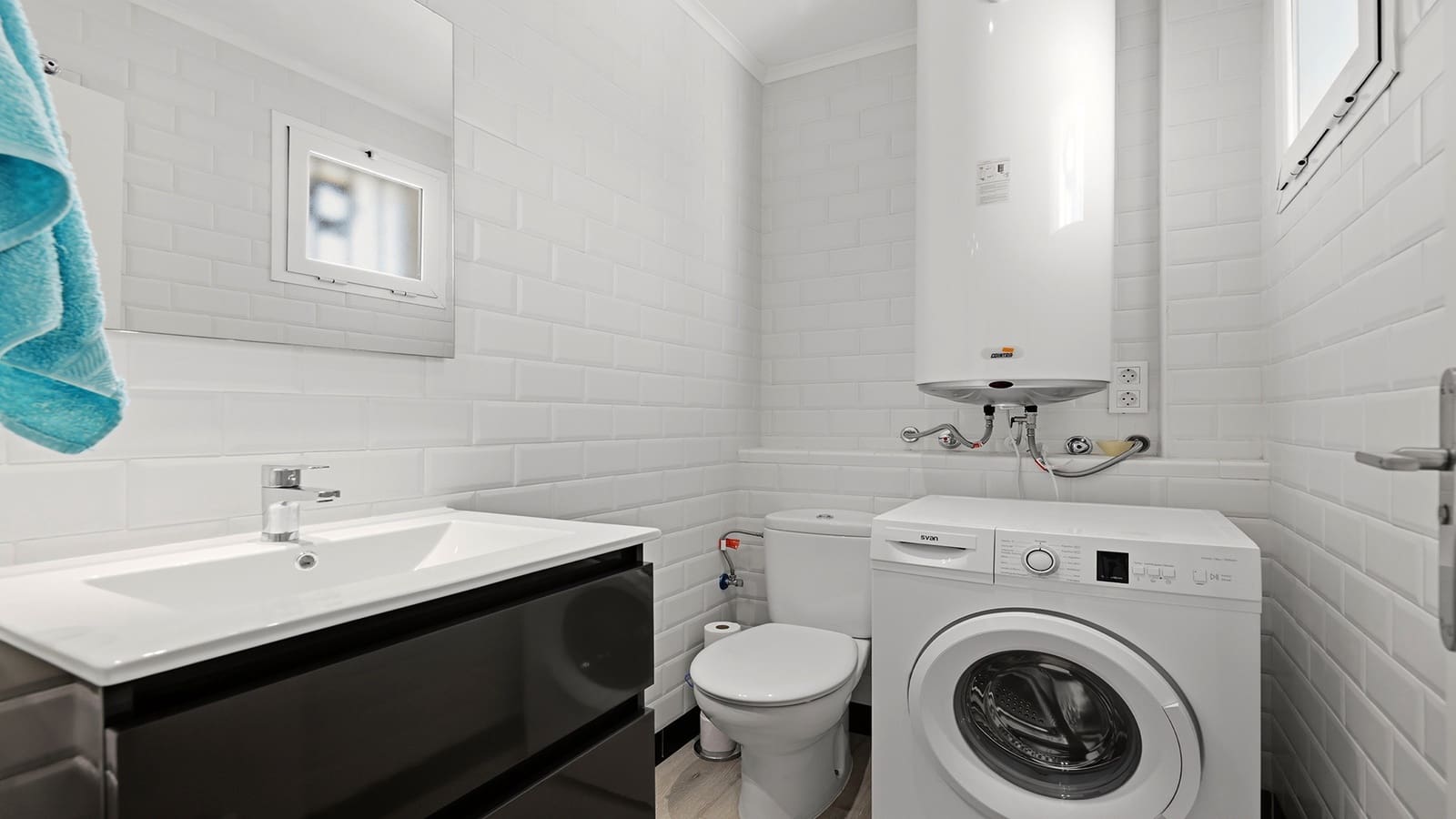 Apartamento de 3 habitaciones en Manilva en venta con piscina - 265.000 € (Ref: 9970301)
