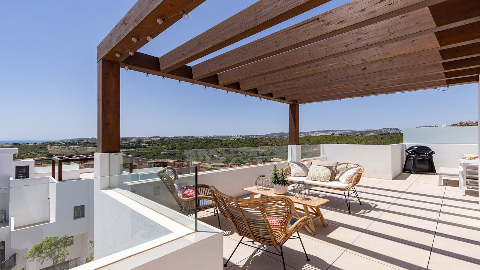 3 soverom Penthouse til salgs i Casares med svømmebasseng garasje - € 780 000 (Ref: 9975003)