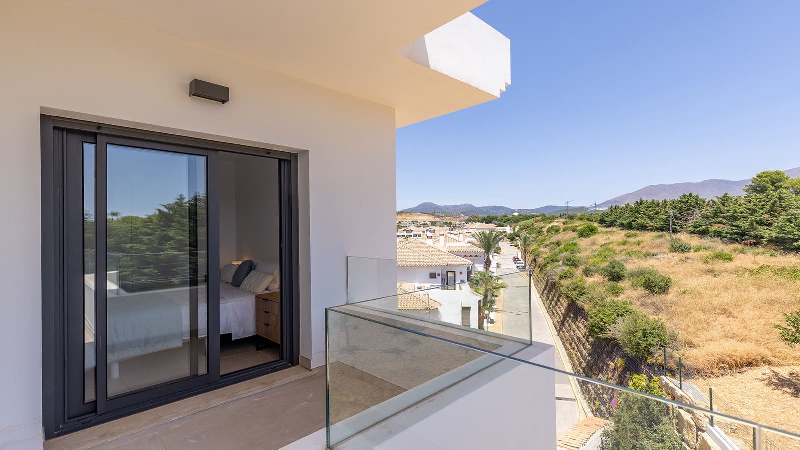 3 soverom Penthouse til salgs i Casares med svømmebasseng garasje - € 780 000 (Ref: 9975003)