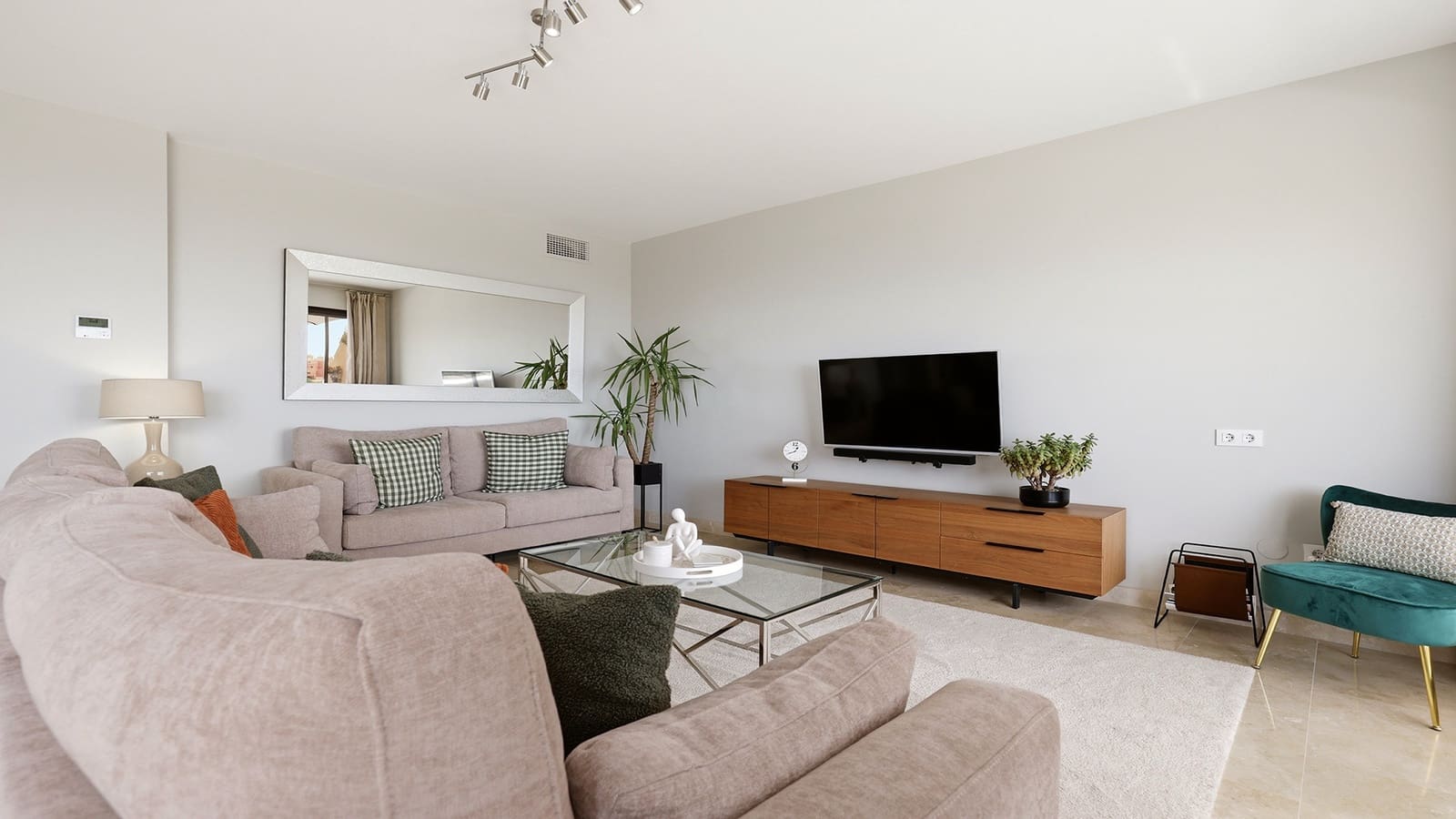 3 slaapkamer Penthouse te koop in Manilva met zwembad garage - € 495.000 (Ref: 9975004)