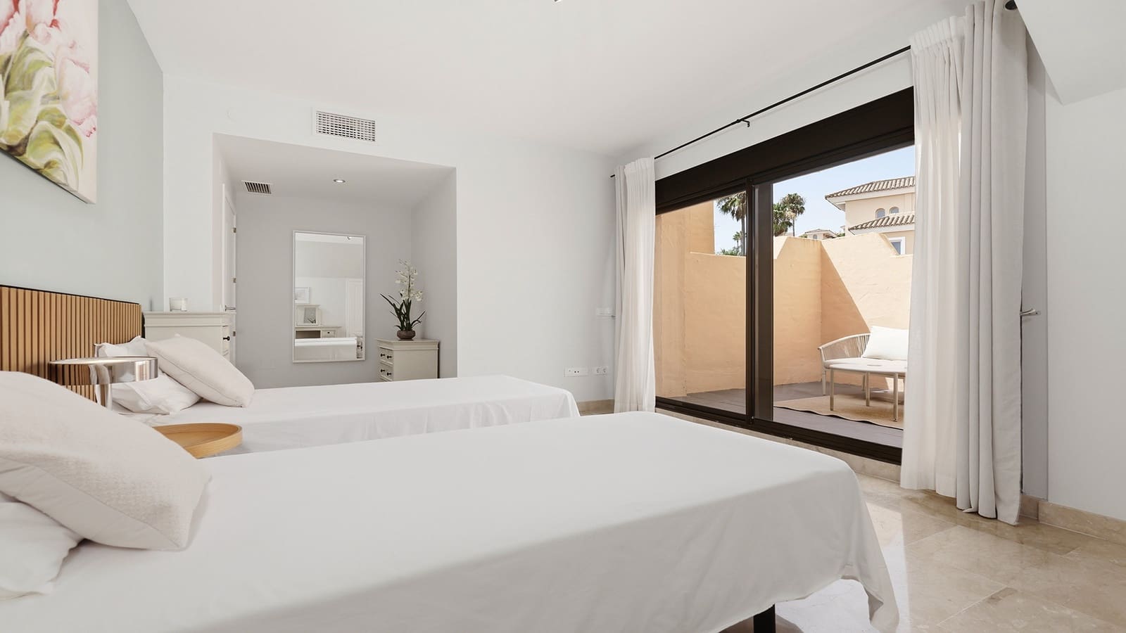 3 slaapkamer Penthouse te koop in Manilva met zwembad garage - € 495.000 (Ref: 9975004)
