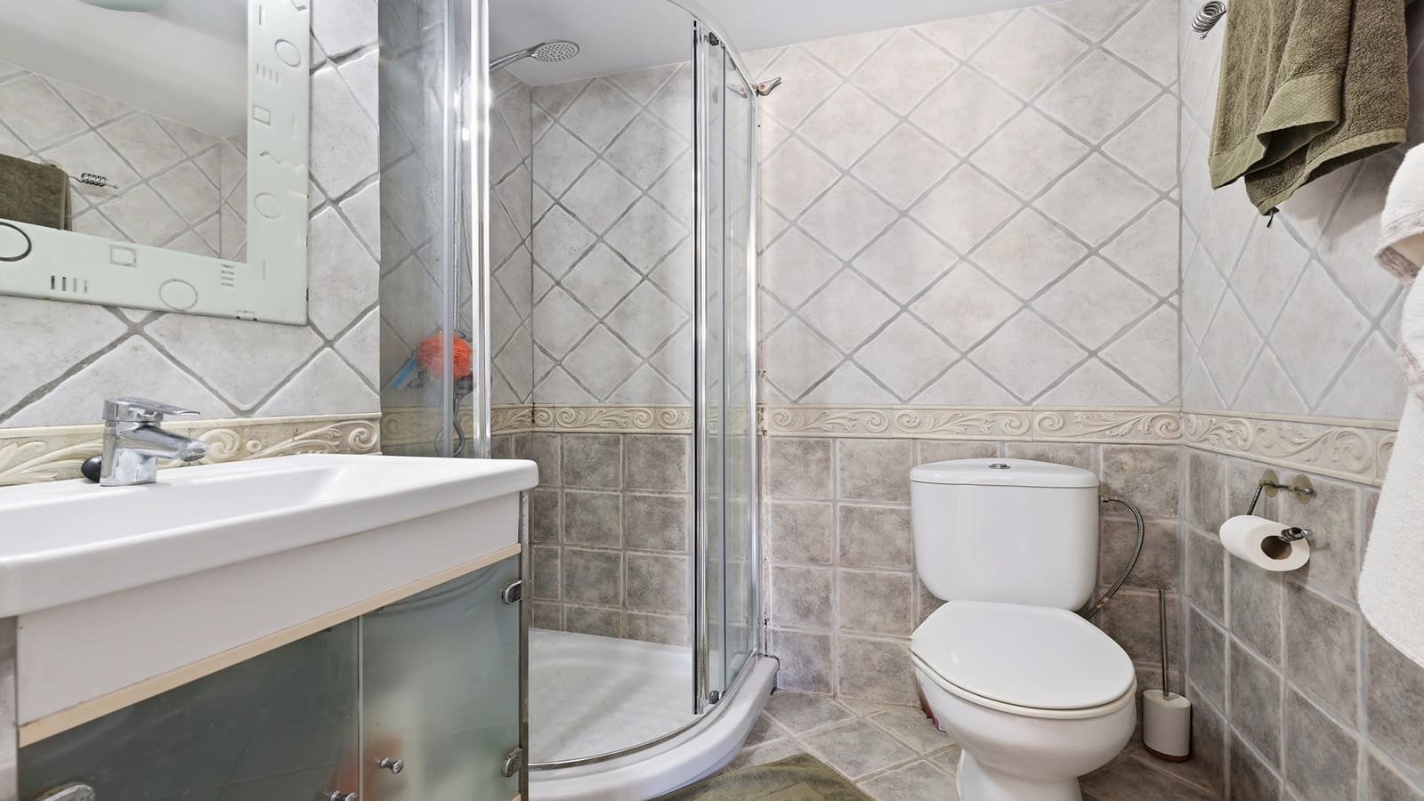 2 slaapkamer Penthouse te koop in Manilva met zwembad garage - € 299.000 (Ref: 9982681)