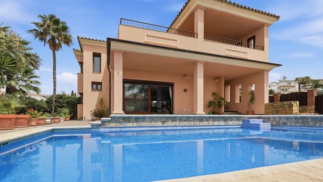 3 soveværelse Villa til salg i Seghers, Estepona med swimmingpool garage - € 1.500.000 (Ref: 9984549)