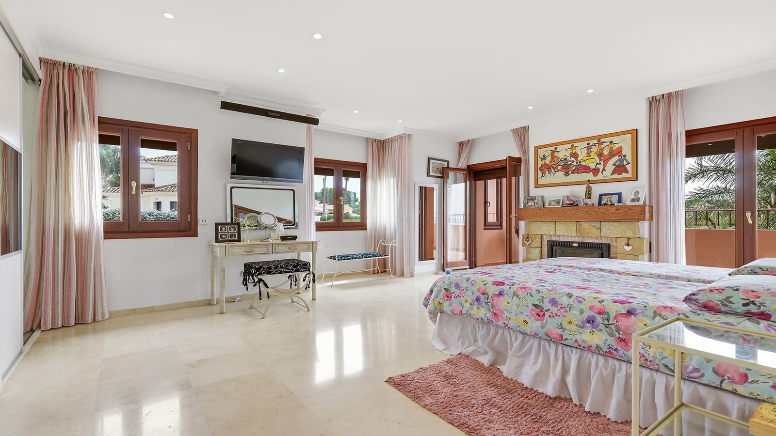 3 slaapkamer Villa te koop in Estepona met zwembad garage - € 1.500.000 (Ref: 9984549)