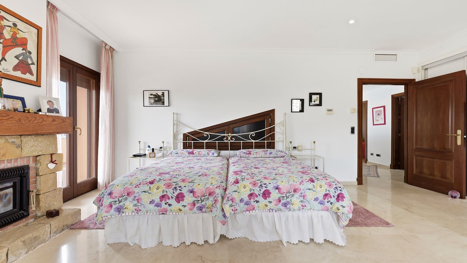 3 slaapkamer Villa te koop in Estepona met zwembad garage - € 1.500.000 (Ref: 9984549)