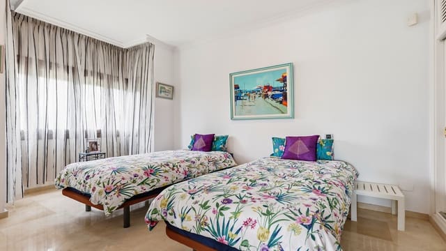 3 soveværelse Villa til salg i Seghers, Estepona med swimmingpool garage - € 1.500.000 (Ref: 9984549)
