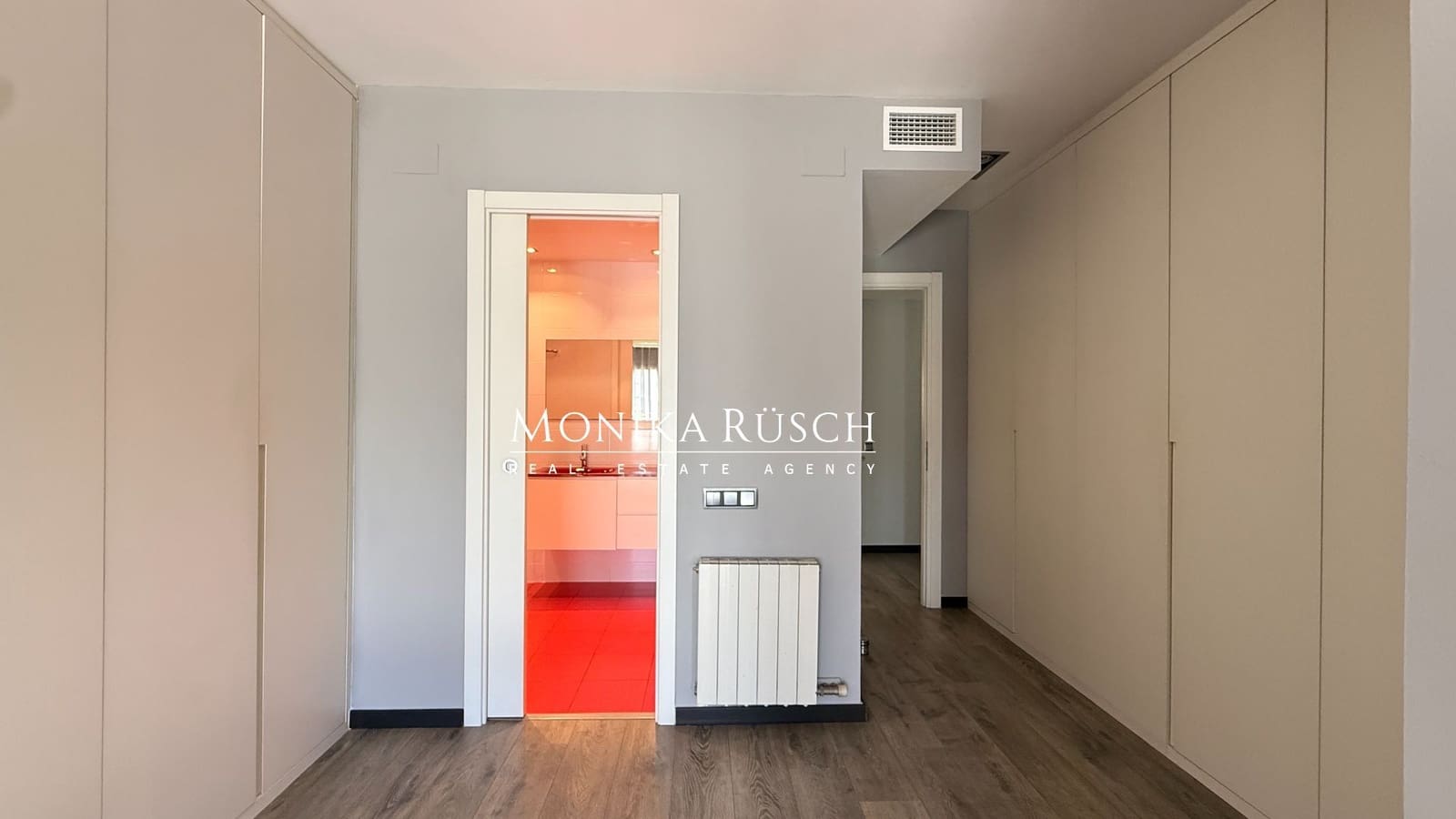 3 soveværelse Lejlighed til salg i Barcelona by med garage - € 695.000 (Ref: 10094157)