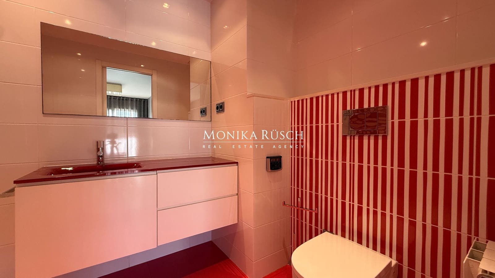 3 soveværelse Lejlighed til salg i Barcelona by med garage - € 695.000 (Ref: 10094157)