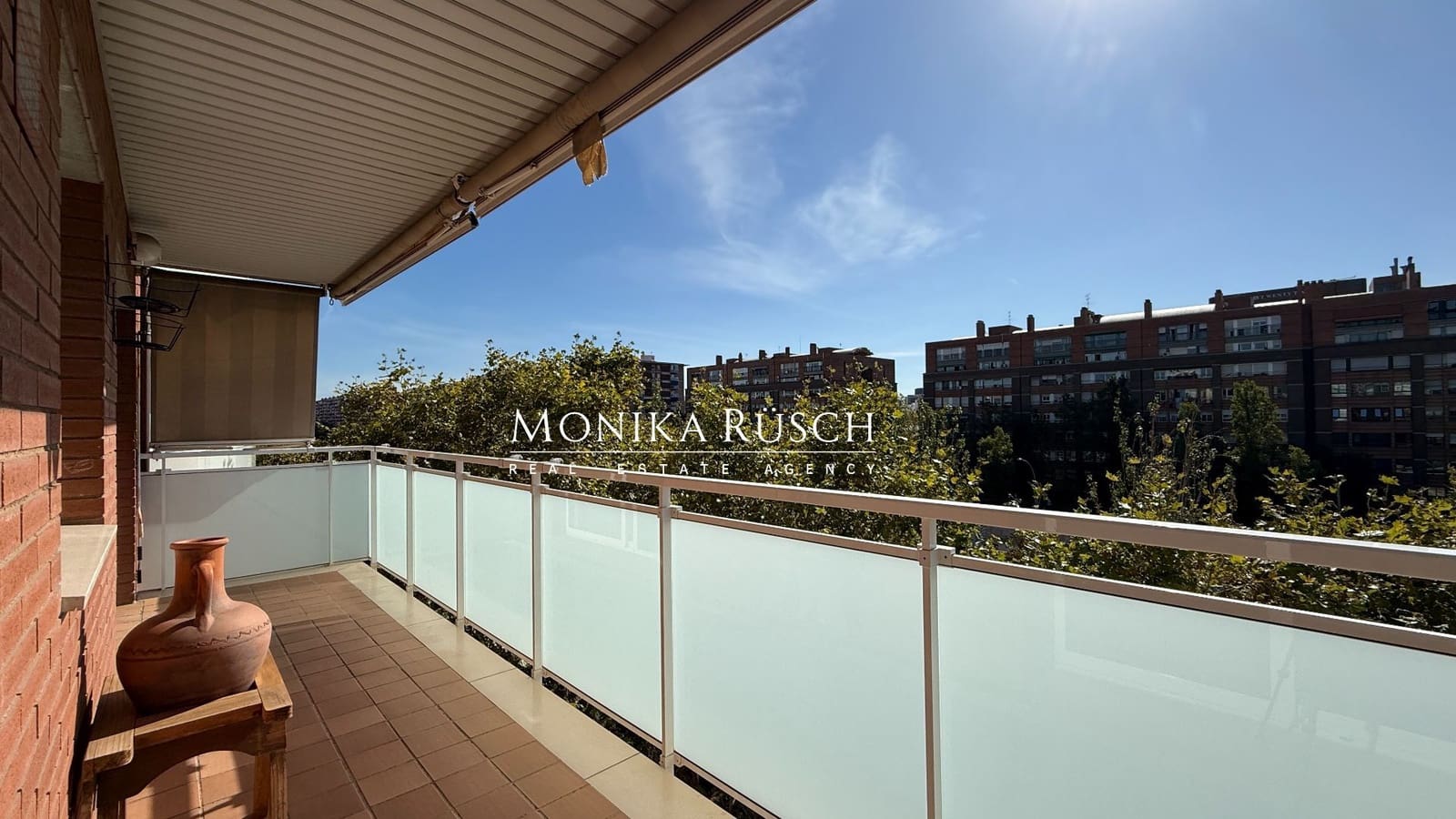 3 soveværelse Lejlighed til salg i Barcelona by med garage - € 695.000 (Ref: 10094157)