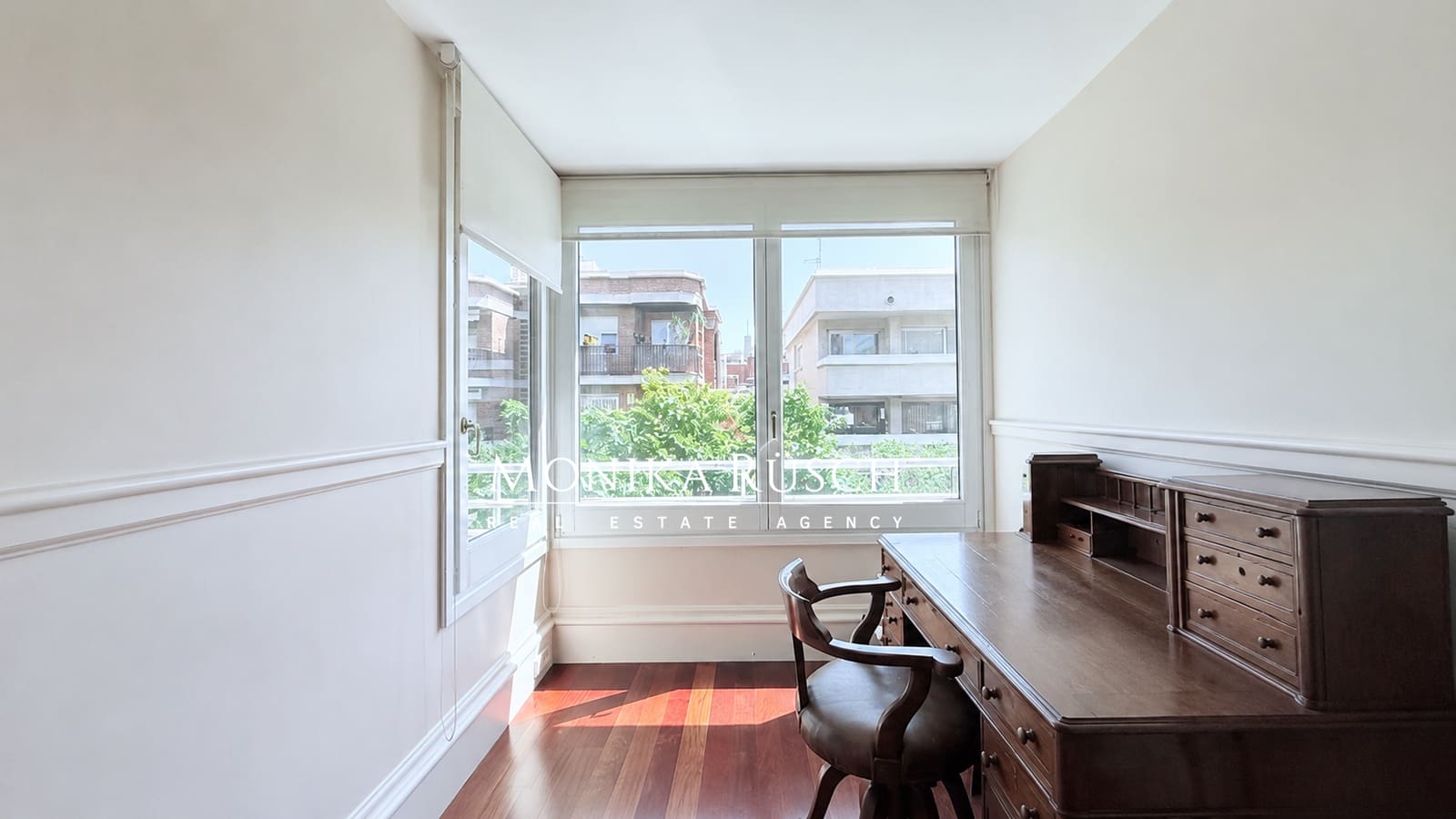 4 soveværelse Penthouse til salg i Barcelona by med garage - € 1.525.000 (Ref: 10094158)