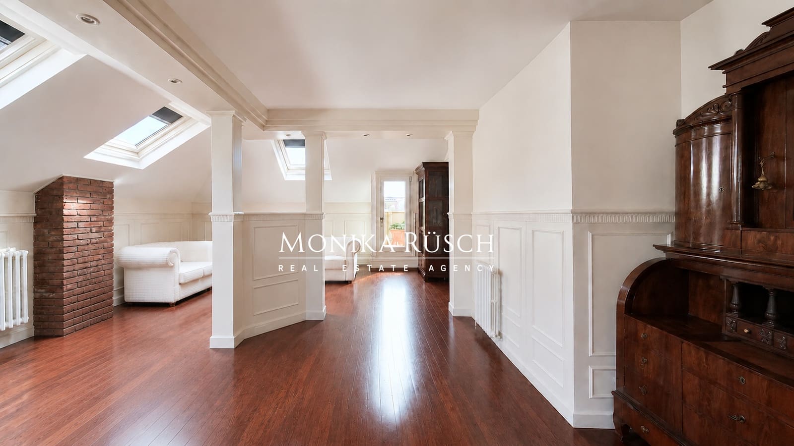4 soveværelse Penthouse til salg i Barcelona by med garage - € 1.525.000 (Ref: 10094158)