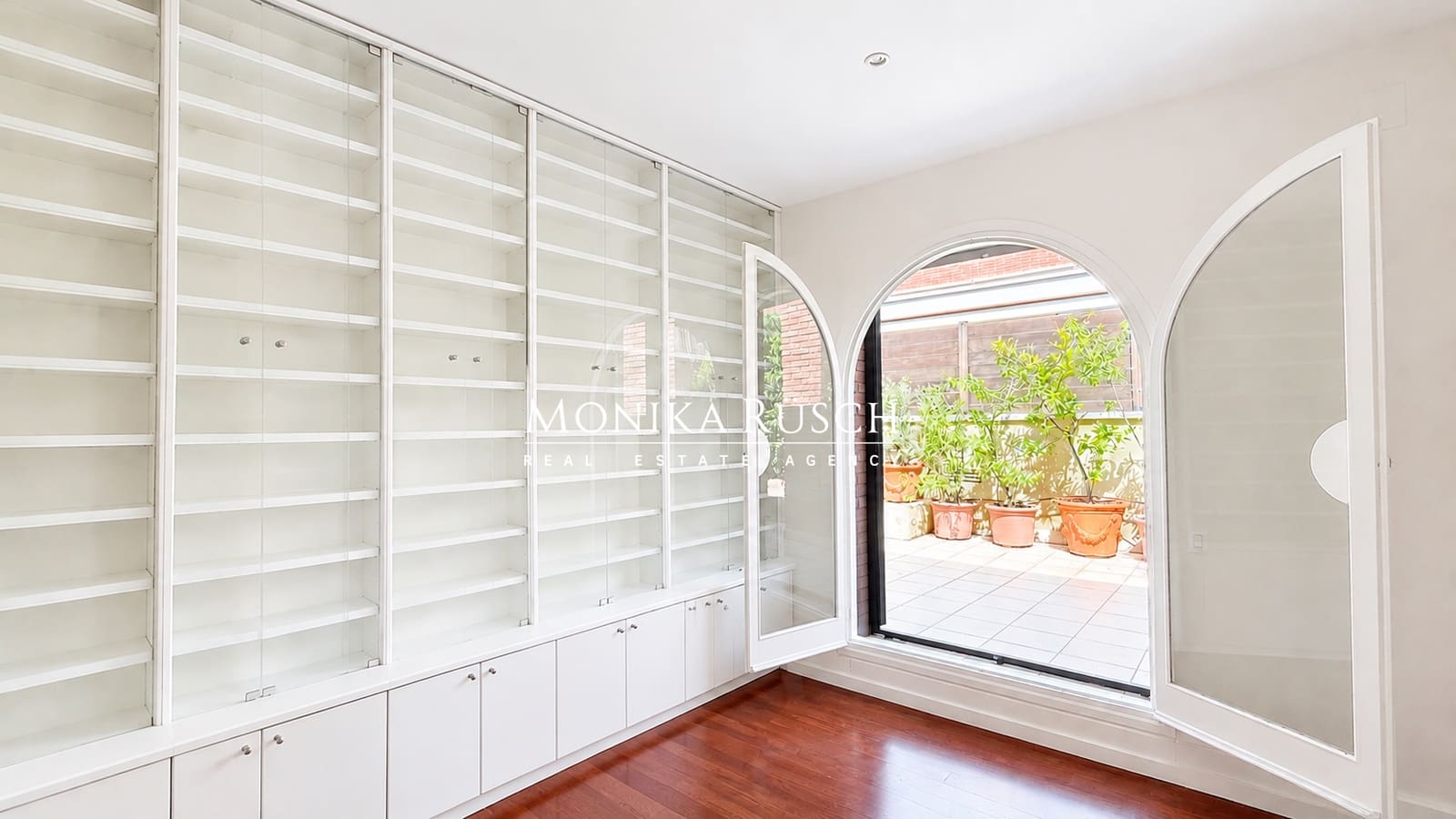 4 soveværelse Penthouse til salg i Barcelona by med garage - € 1.525.000 (Ref: 10094158)