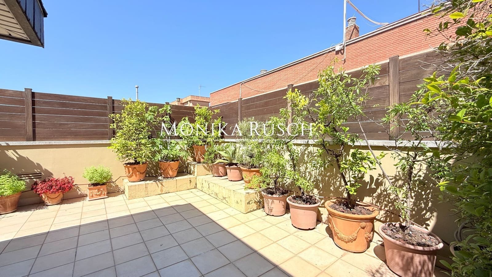 4 soveværelse Penthouse til salg i Barcelona by med garage - € 1.525.000 (Ref: 10094158)