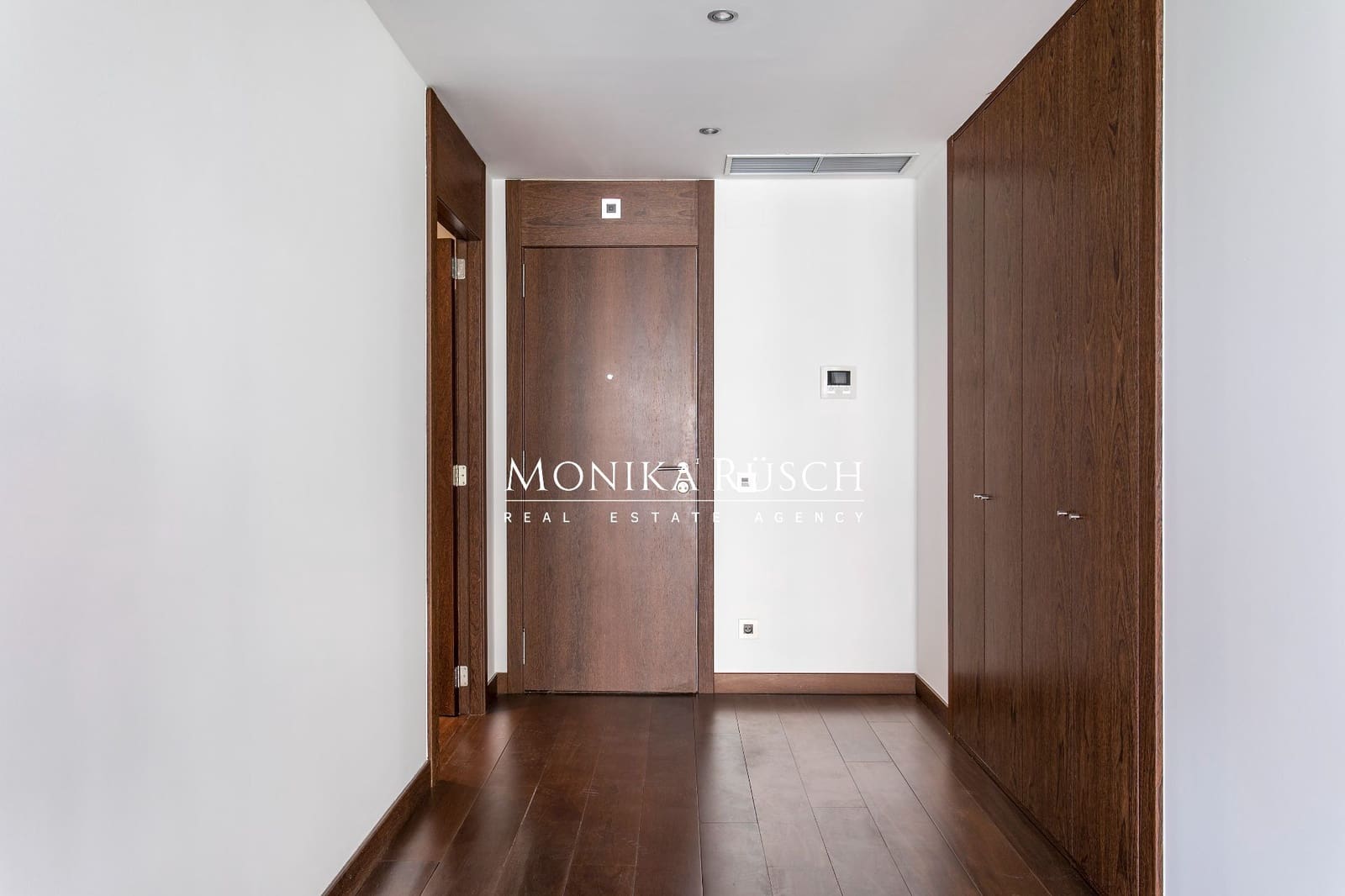 3 bedroom Flat for rent in Barcelona city with garage - € 4,469 (Ref: 10113544)