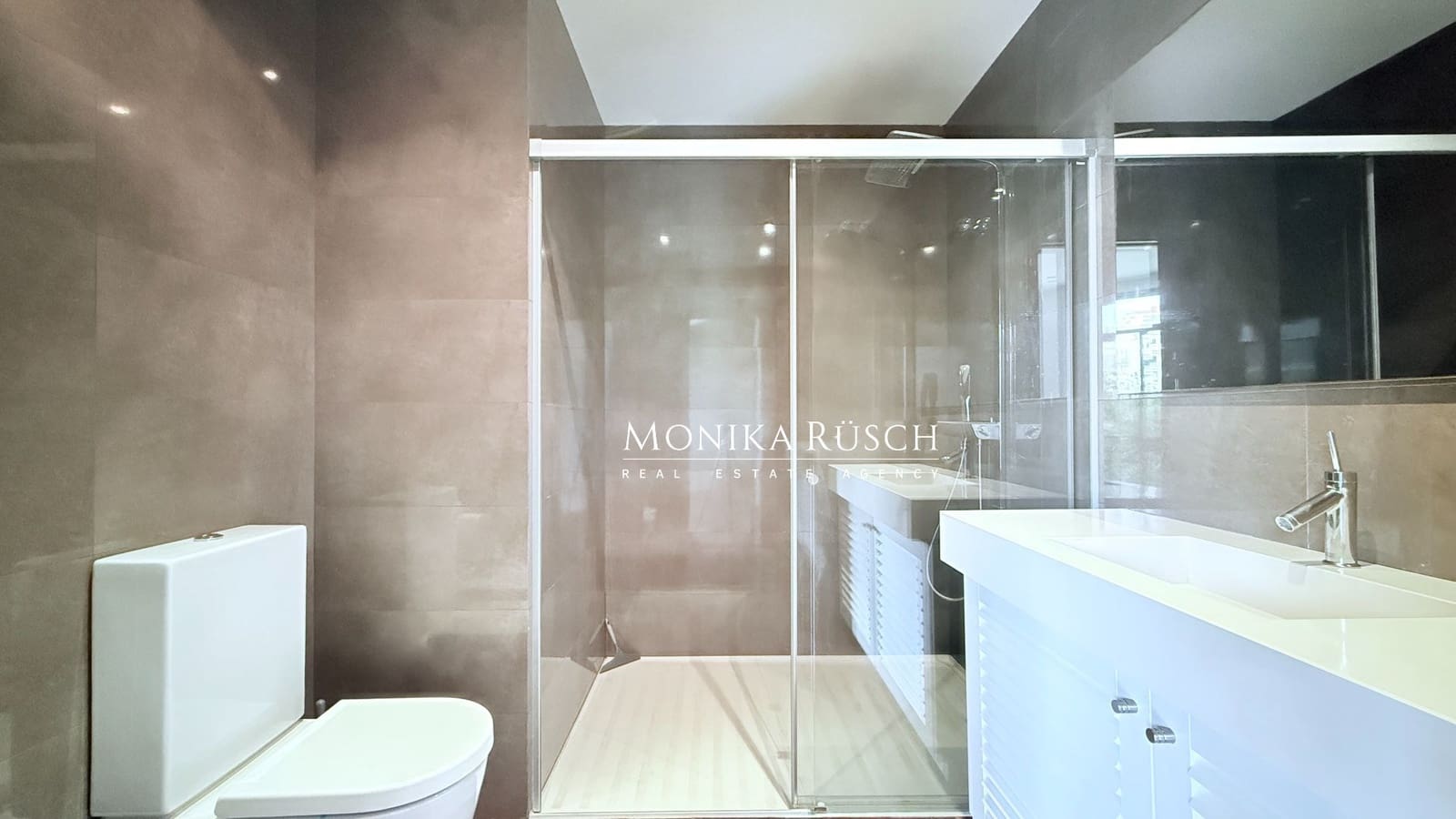 3 bedroom Flat for rent in Barcelona city with garage - € 4,469 (Ref: 10113544)