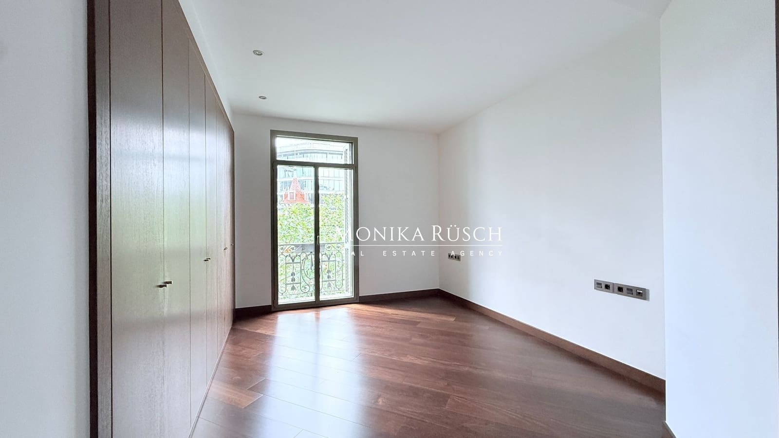 3 bedroom Flat for rent in Barcelona city with garage - € 4,469 (Ref: 10113544)