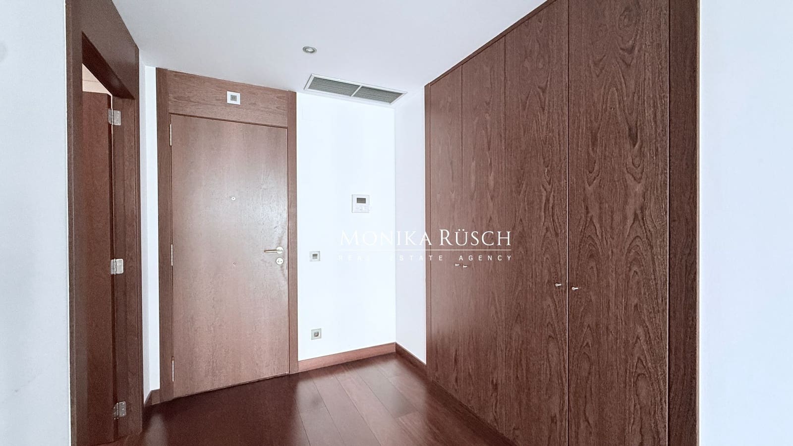 3 bedroom Flat for rent in Barcelona city with garage - € 4,469 (Ref: 10113544)