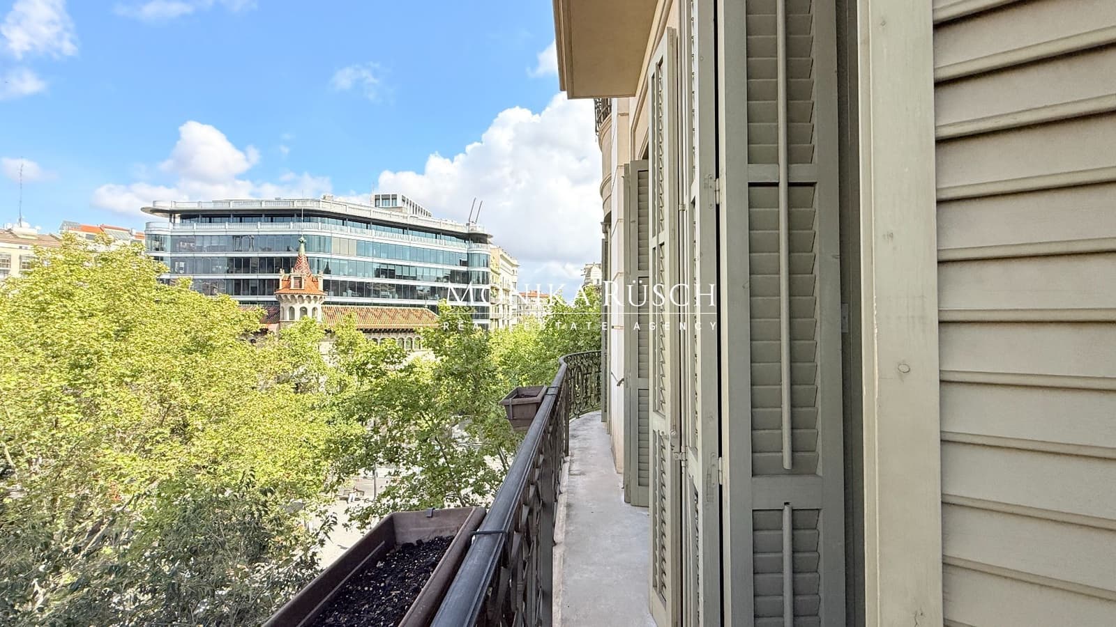 3 bedroom Flat for rent in Barcelona city with garage - € 4,469 (Ref: 10113544)
