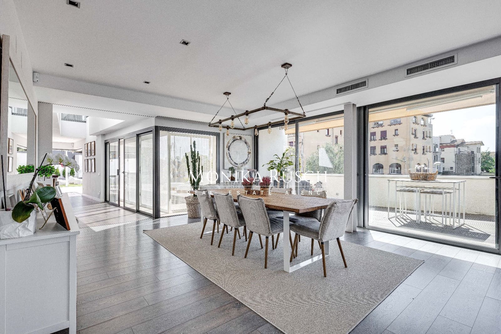 10 slaapkamer Villa te huur in Barcelona stad met zwembad garage - € 25.000 (Ref: 5279559)