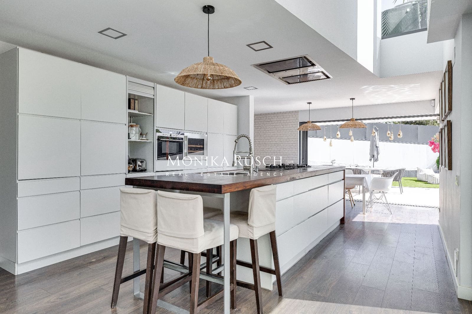 10 slaapkamer Villa te huur in Barcelona stad met zwembad garage - € 25.000 (Ref: 5279559)