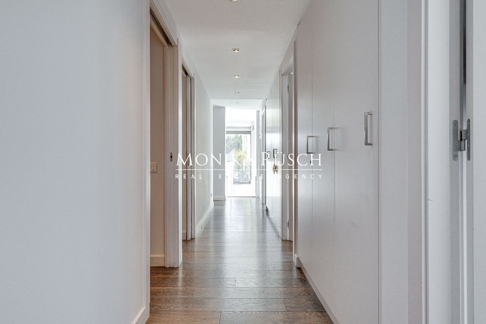 10 slaapkamer Villa te huur in Barcelona stad met zwembad garage - € 25.000 (Ref: 5279559)
