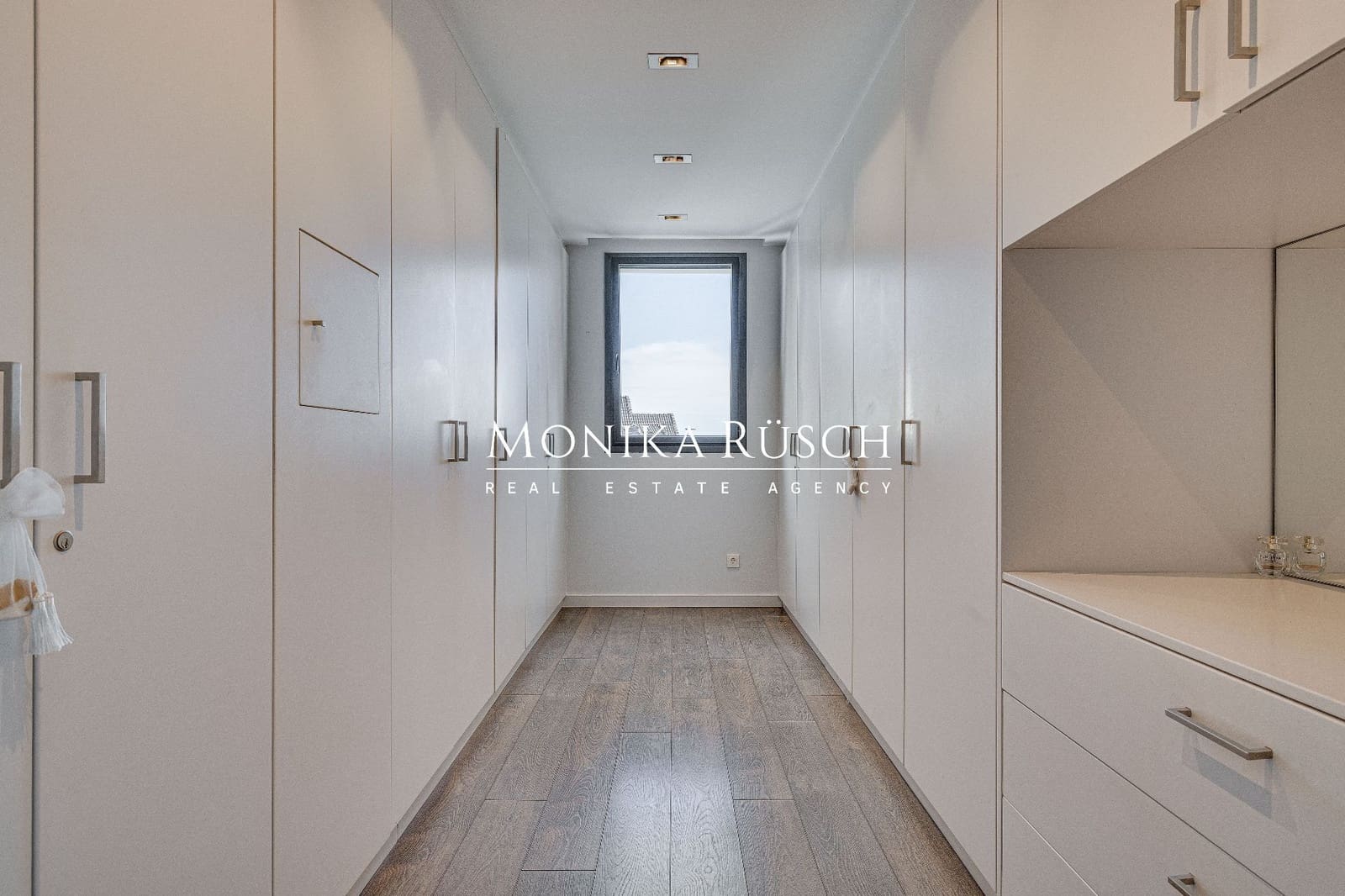 10 slaapkamer Villa te huur in Barcelona stad met zwembad garage - € 25.000 (Ref: 5279559)
