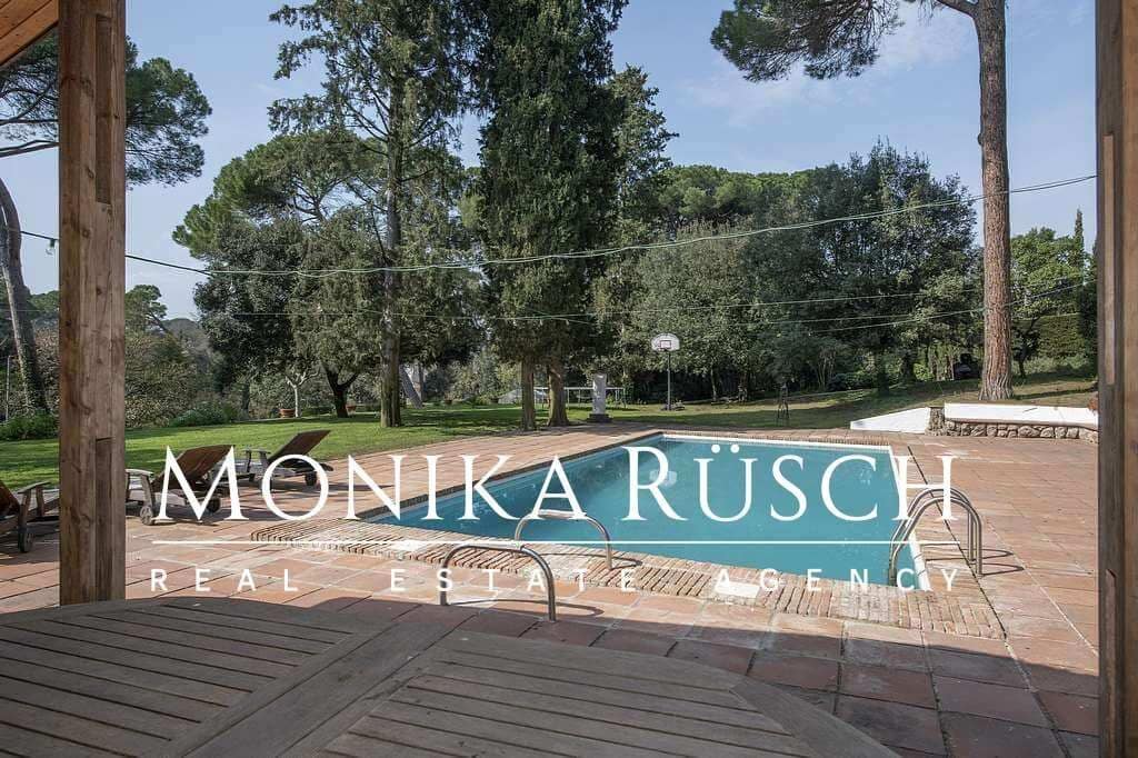 6 bedroom Villa for rent in Sant Cugat del Valles with pool garage - € 7,650 (Ref: 7887225)