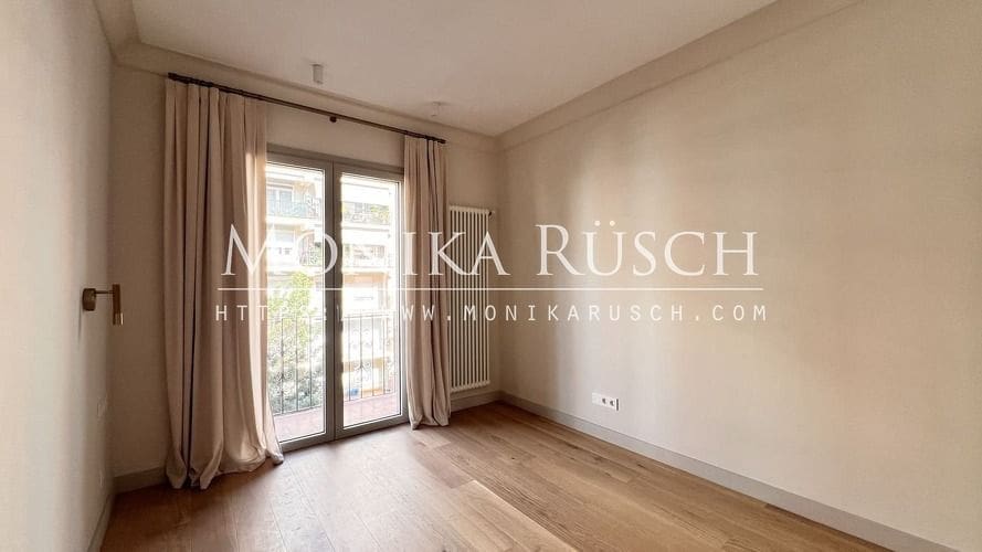 4 soveværelse Lejlighed til salg i Barcelona by - € 1.100.000 (Ref: 8409032)